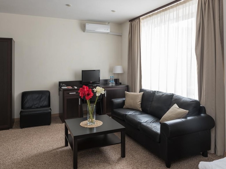 Alliance Avialuxe Hotel