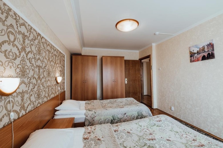 Mosuz Centre Hotel