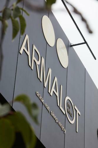 B&B Armalot By Julia