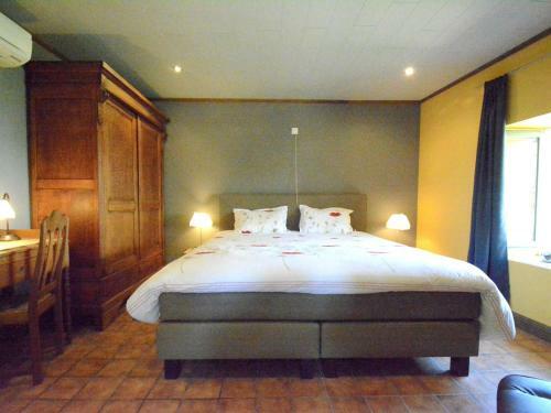 Expansive Holiday Home In Ardennes With Jacuzzi