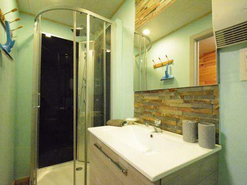 Expansive Holiday Home In Ardennes With Jacuzzi