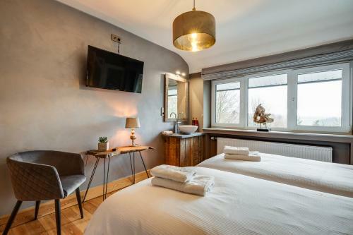 La Villa Des Sources � 500 M�tres Du Circuit