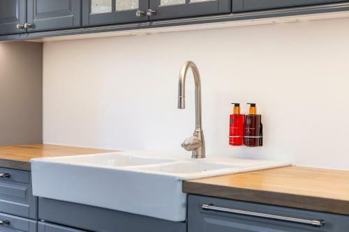 La Villa Des Sources � 500 M�tres Du Circuit