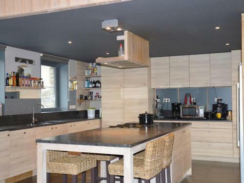 Enticing Holiday Home In Heyd Durbuy With Swimming Pool