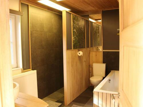 Enticing Holiday Home In Heyd Durbuy With Swimming Pool