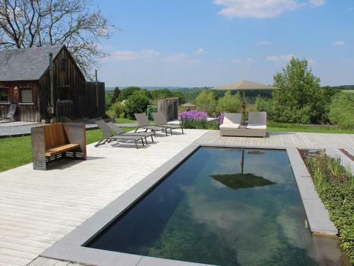 Enticing Holiday Home In Heyd Durbuy With Swimming Pool
