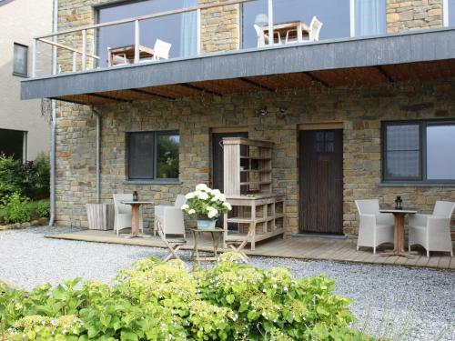 Enticing Holiday Home In Heyd Durbuy With Swimming Pool