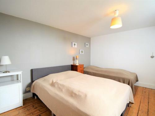 Beautiful Bungalow In Gerin With Terrace