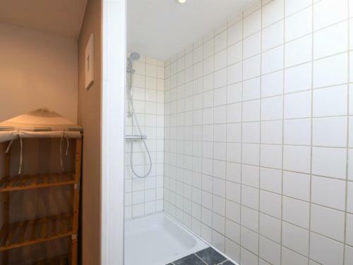 Beautiful Bungalow In Gerin With Terrace