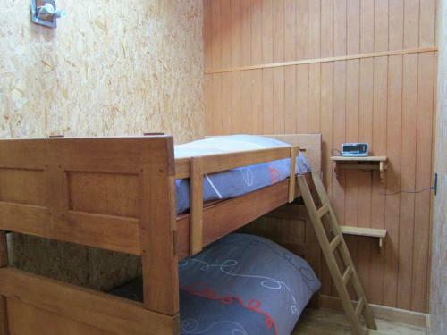 Modern Holiday Home In Cul-des-sarts Near Forest