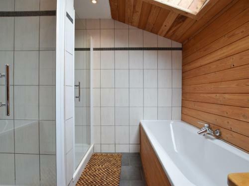 Cosy Holiday Home In Rendeux With Jacuzzi