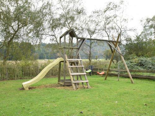 Cosy Holiday Home In Rendeux With Jacuzzi
