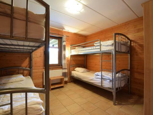 Cosy Holiday Home In Rendeux With Jacuzzi