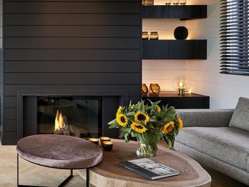 Charming Holiday Home In Luik With Terrace