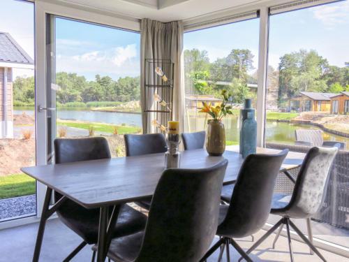 Holiday Home Europarcs Resort Zilverstrand-8