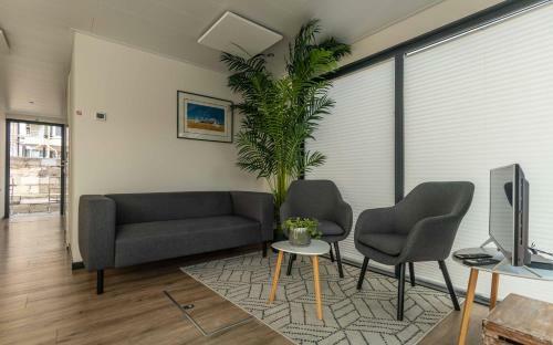 Houseboat By C-hotels Burlington