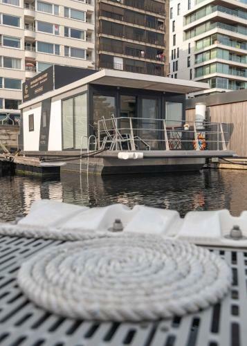 Houseboat By C-hotels Burlington