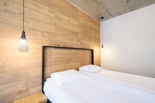 Avenue Hotel Deluxe