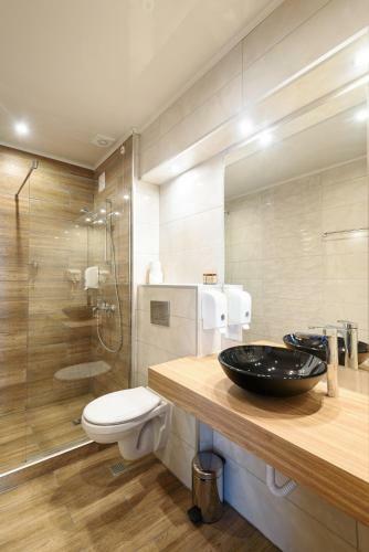 Avenue Hotel Deluxe