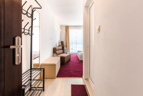 Hostal Guest House Theona