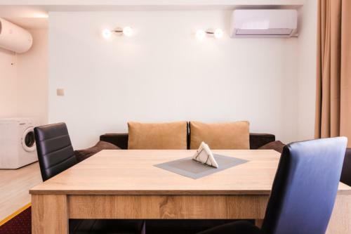 Hostal Guest House Theona