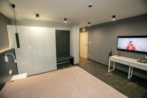Hostal B&d Apartments Delux, New