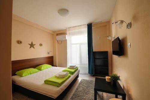 Hostal Best Rest Guest Rooms