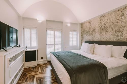 Orpheus Apartments & Rooms