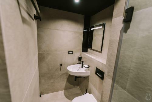 Orpheus Apartments & Rooms