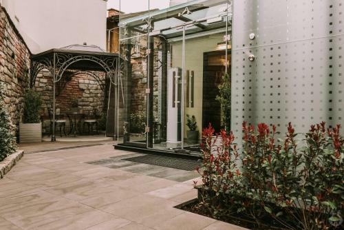 Orpheus Apartments & Rooms