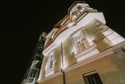 Orpheus Apartments & Rooms