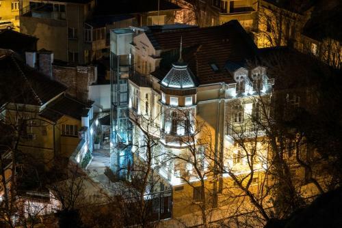 Orpheus Apartments & Rooms