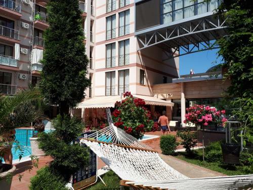 Hotel Menada Lux - Tarsis