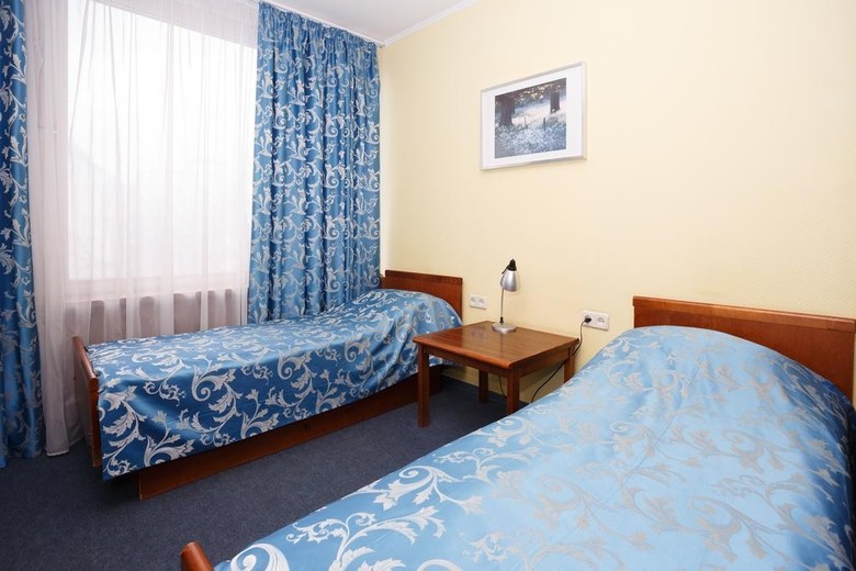 Yunost Hotel