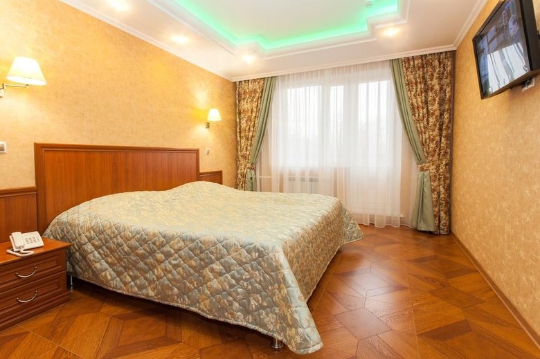 Vladykino Hotel