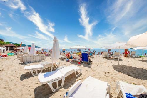 Apartamento Prestige Fort - Bulgaria Okiem Tubylca