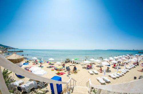 Apartamento Prestige Fort - Bulgaria Okiem Tubylca