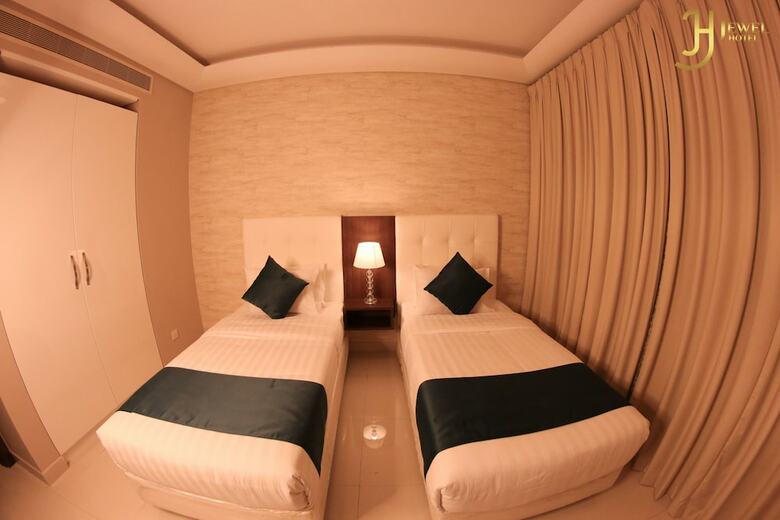 Atiram Jewel Hotel