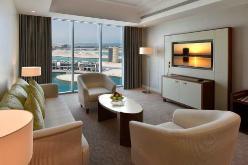 Grand Swiss-belhotel Waterfront