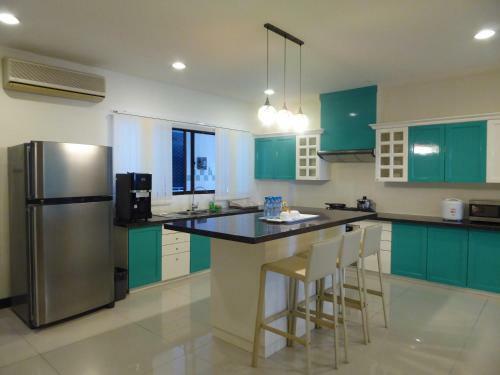 Apartamentos Rimbun Suites & Residences