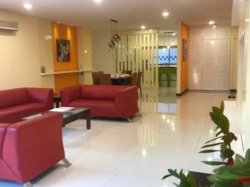 Apartamentos Rimbun Suites & Residences