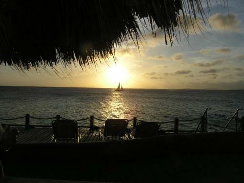Apartment 1 And 5 In Windsock Beach Resort