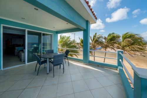 Oceanfront Apartment Dolphin At Den Laman