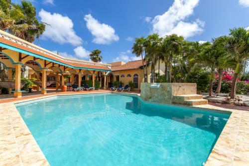 Hostal Goood Resort