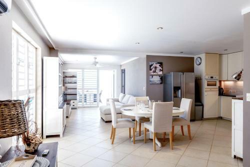 Apartamento Oceanfront Grouper At Den Laman