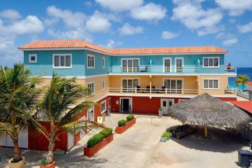 Apartamento Oceanfront Grouper At Den Laman