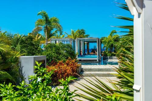 Delfins Resort & Villas