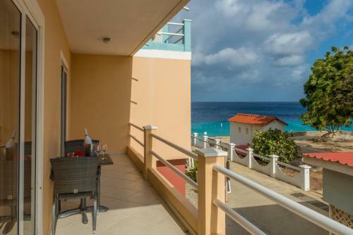 Ocean View Apartment Flounder At Den Laman