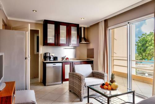 Ocean View Apartment Flounder At Den Laman