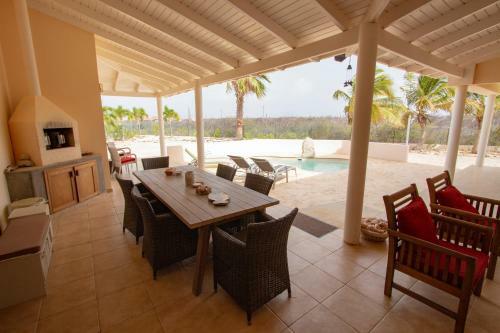 Casa Coco Bonaire At Sabalpalm Villas